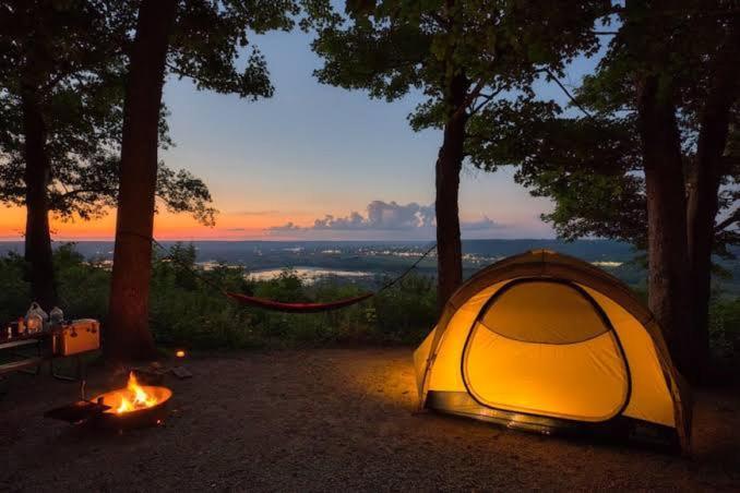 Tapian Camping Ground Букитинги Екстериор снимка