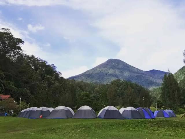 Tapian Camping Ground Букитинги Екстериор снимка