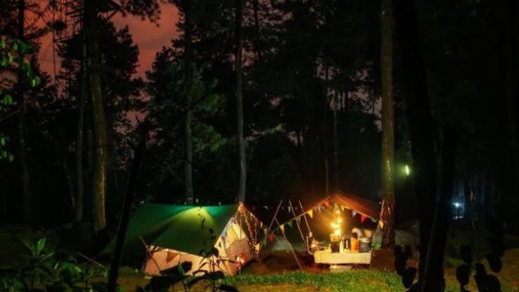 Tapian Camping Ground Букитинги Екстериор снимка